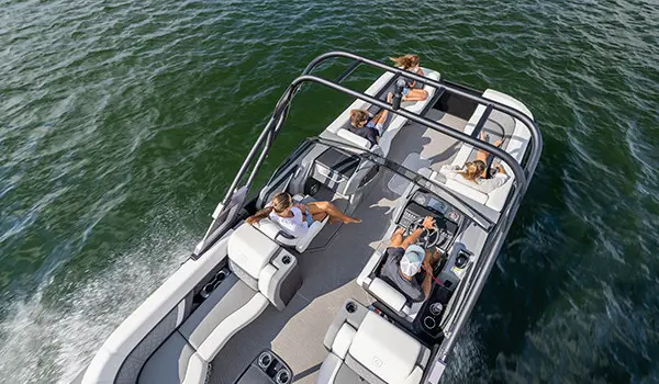 aquapatio-my23-45eb-255-sbw-gallery-09-thumb